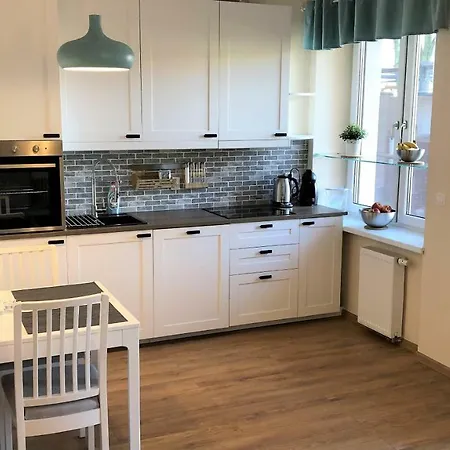 Lux Garden Apartment *